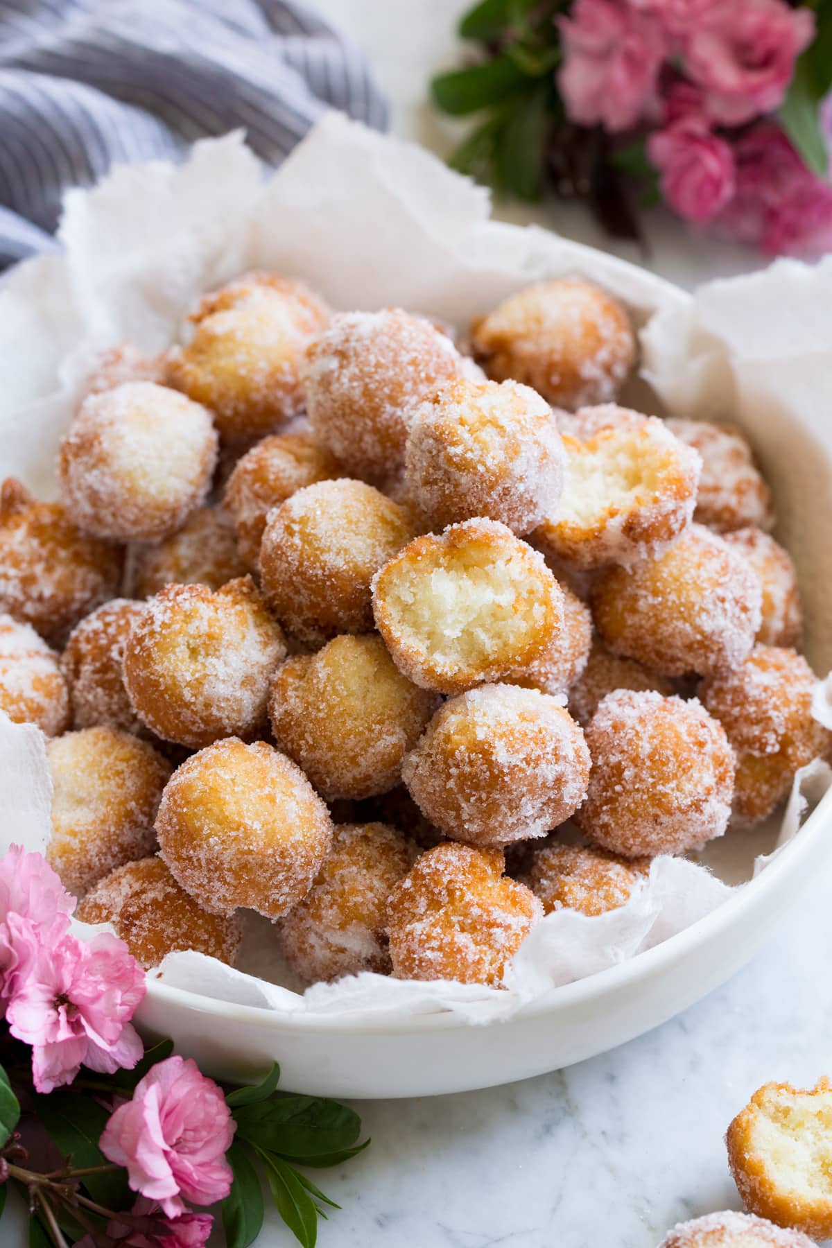 Methods to Make Do-it-yourself Donuts in 15 Minutes